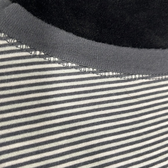 COPY - Stylish T-shirt - Picture 2 of 2